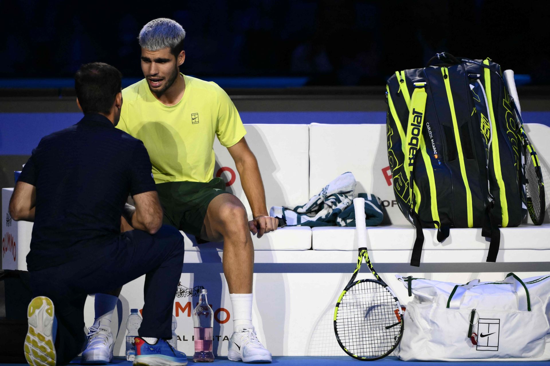 Carlos Alcaraz cae ante Sinner en la ATP Finals, en imágenes