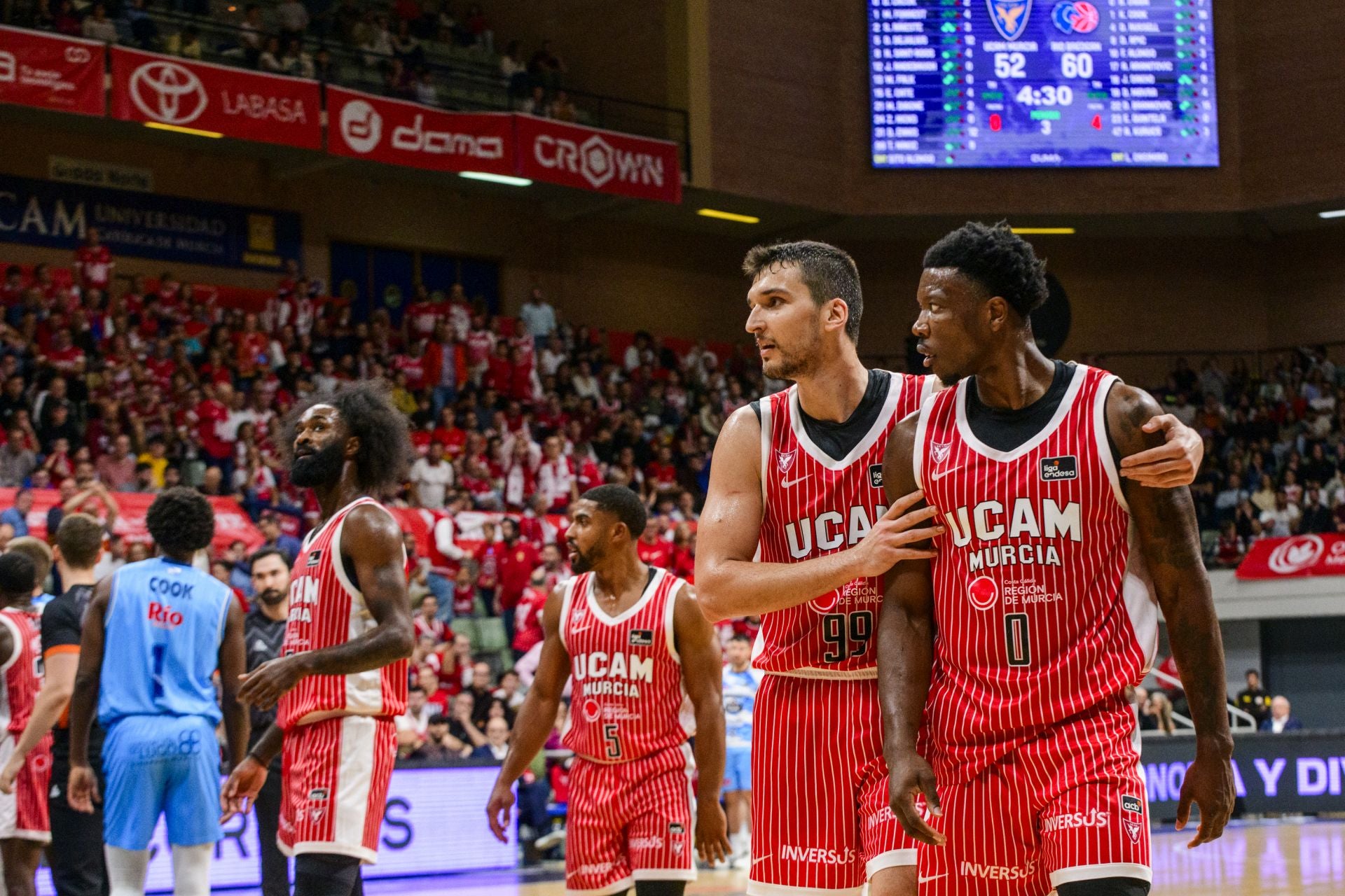 El UCAM Murcia cae prisionero de la trampa del Breogán, en imágenes