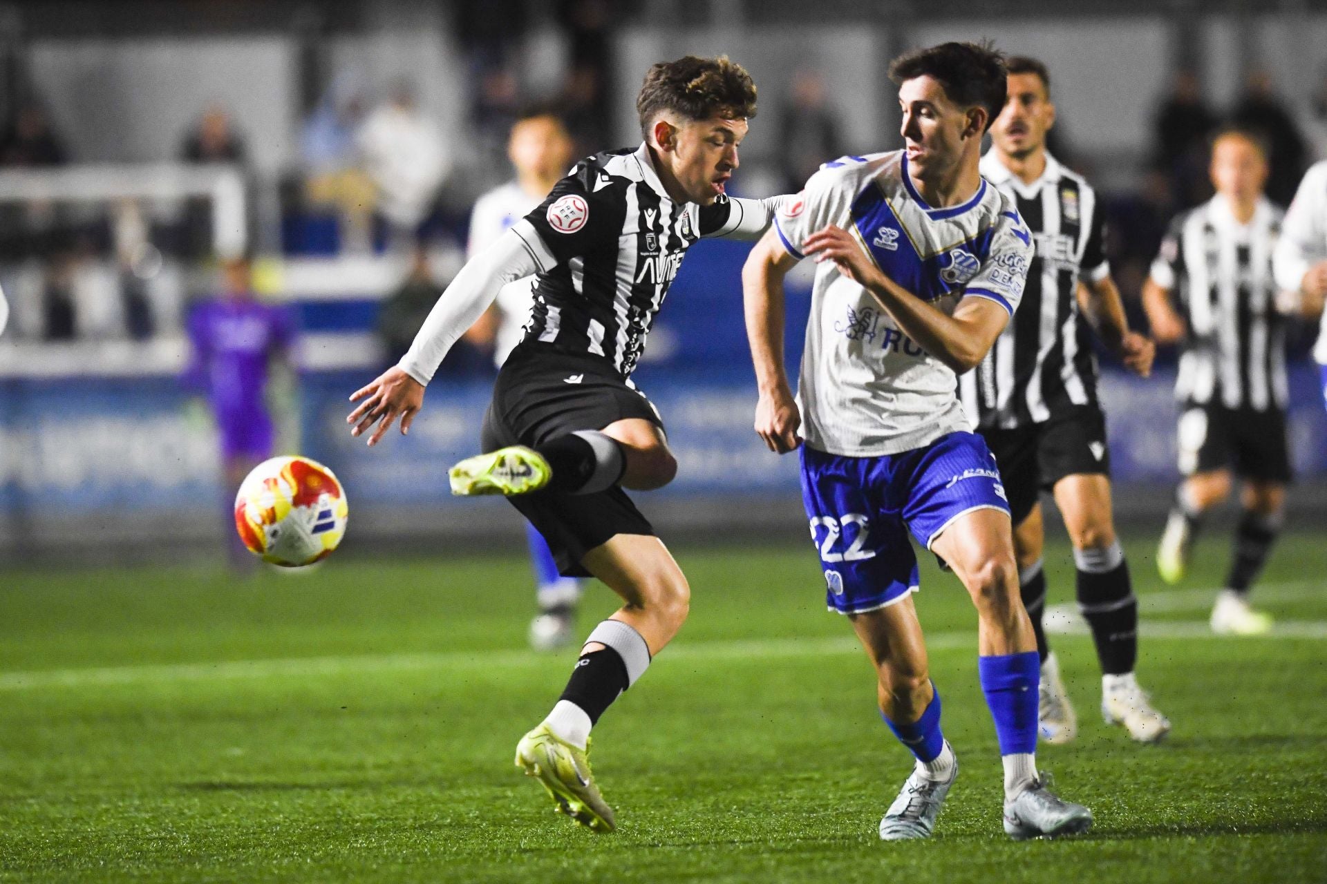 El FC Cartagena pierde ante la intensidad y calidad del Europa, en imágenes