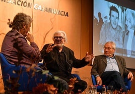 Antonio Arco junto a Alberto Aguirre de Cárcer y José María Pozuelo Yvancos.