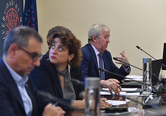 Presentación del barómetro, este lunes, en la UMU.