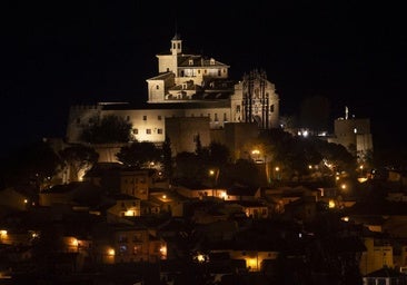 Los monumentos iluminados este lunes por la noche.