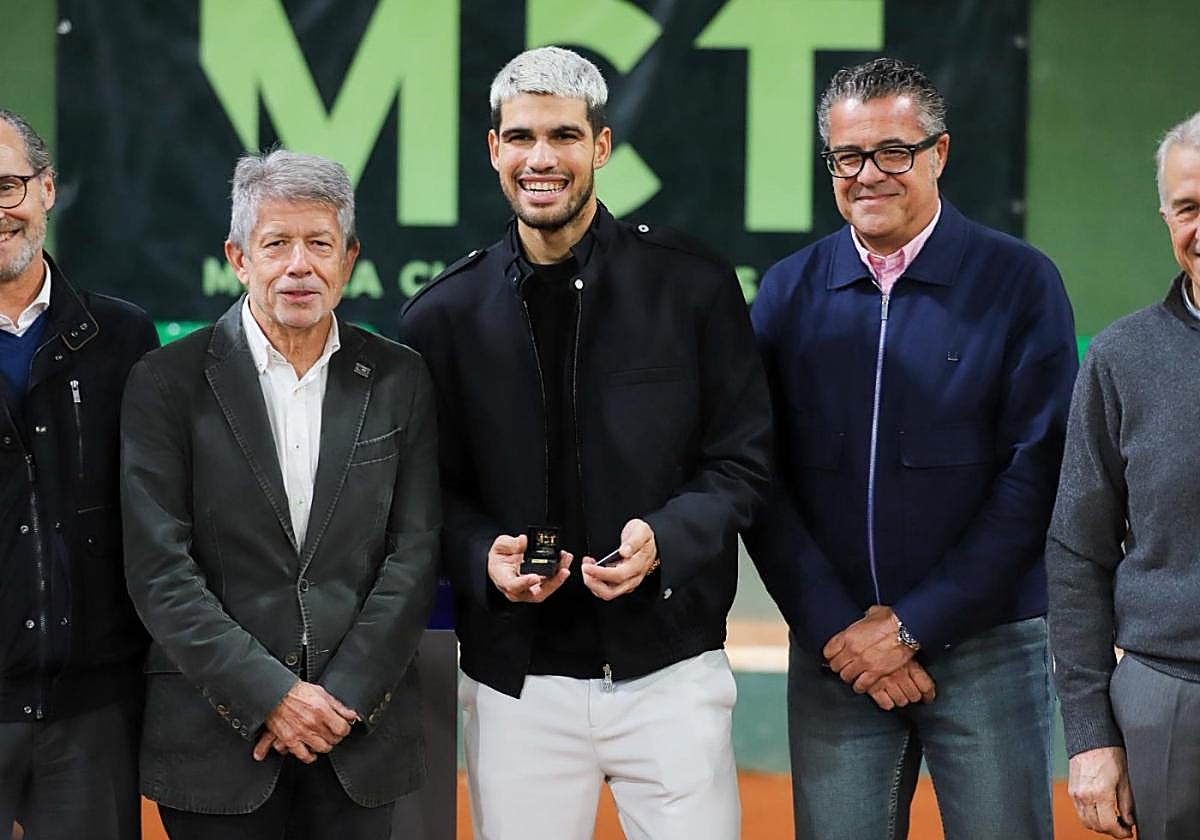 El Murcia Club de Tenis premia a Carlos Alcaraz
