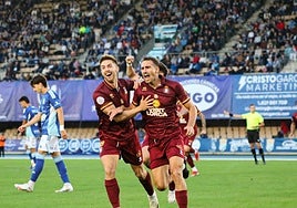Morros y Gabri López celebrando el gol del primero en Chapín.