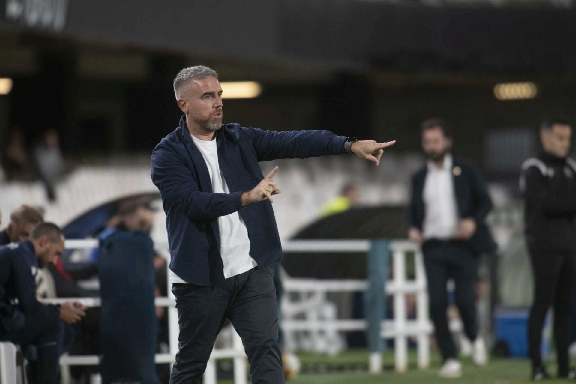 El FC Cartagena se queda con la miel en los labios, en imágenes