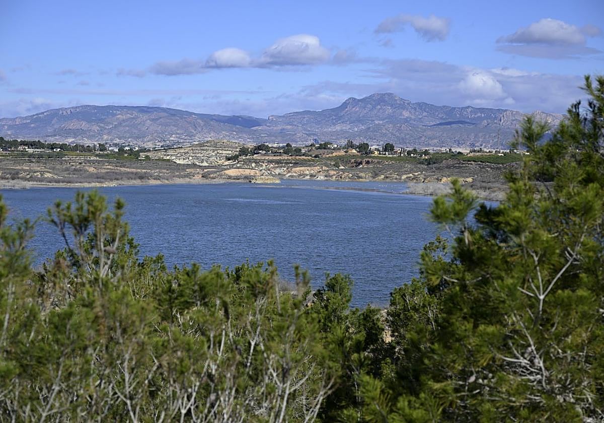 Embalse de Santomera en una imagen captada tras el episodio de lluvias registrado el pasado mes de marzo.