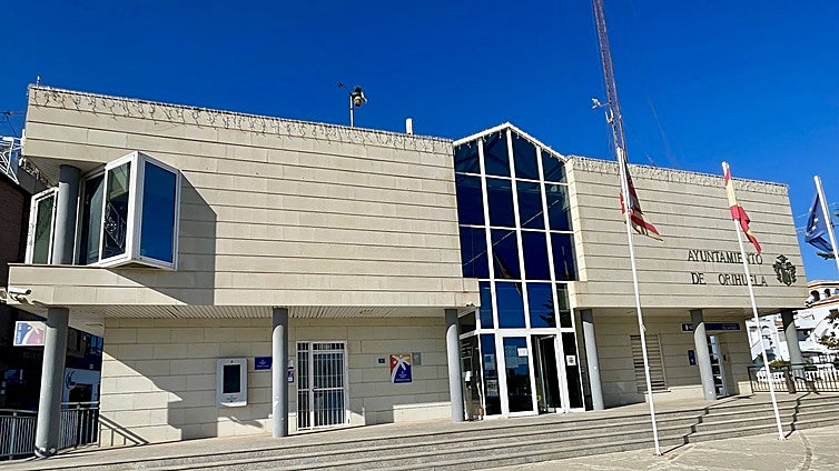 La sede la costa del Ayuntamiento de Orihuela acogerá por primera vez un Pleno municipal