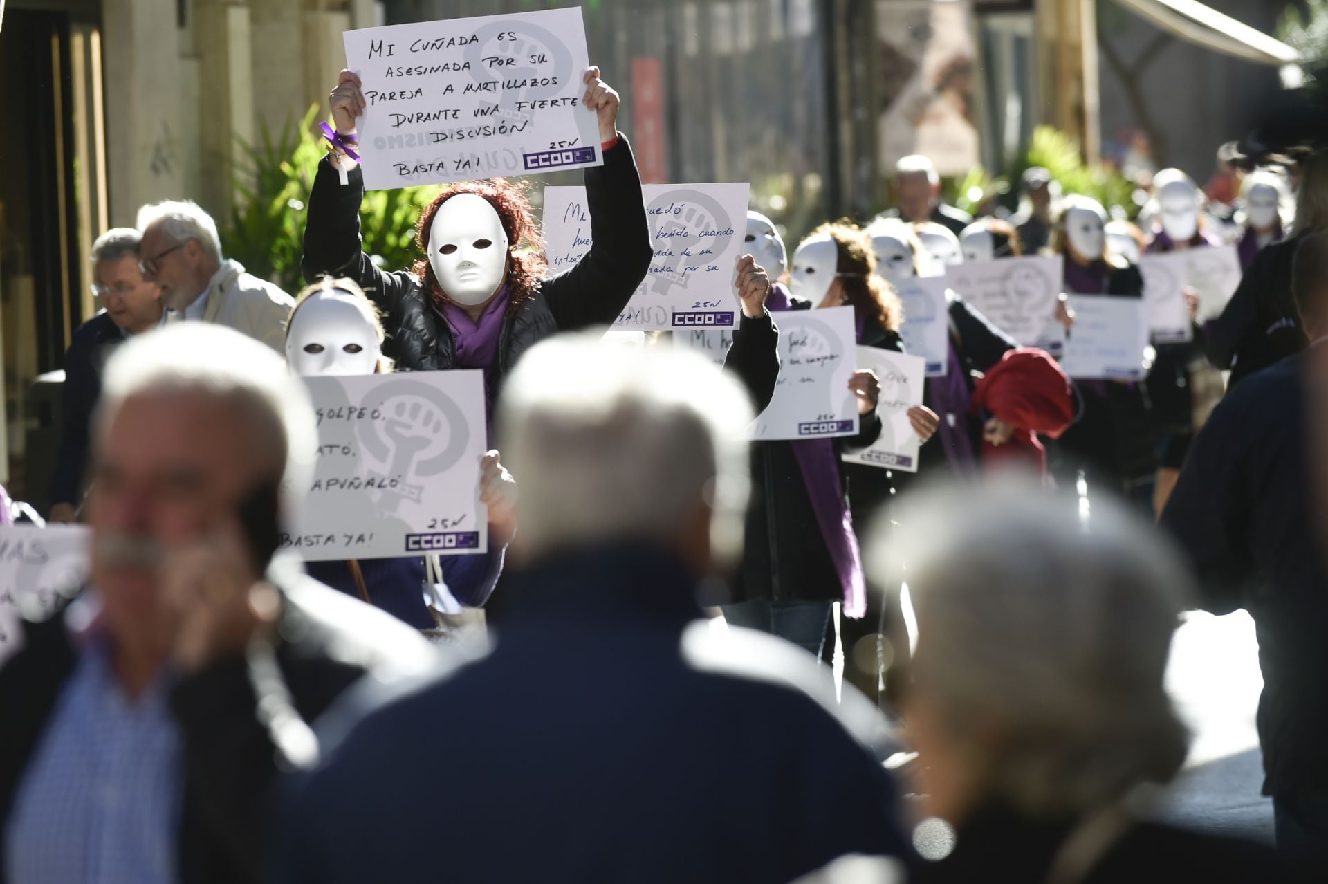 La actuación &#039;Porque el silencio también es violencia&#039;, en imágenes