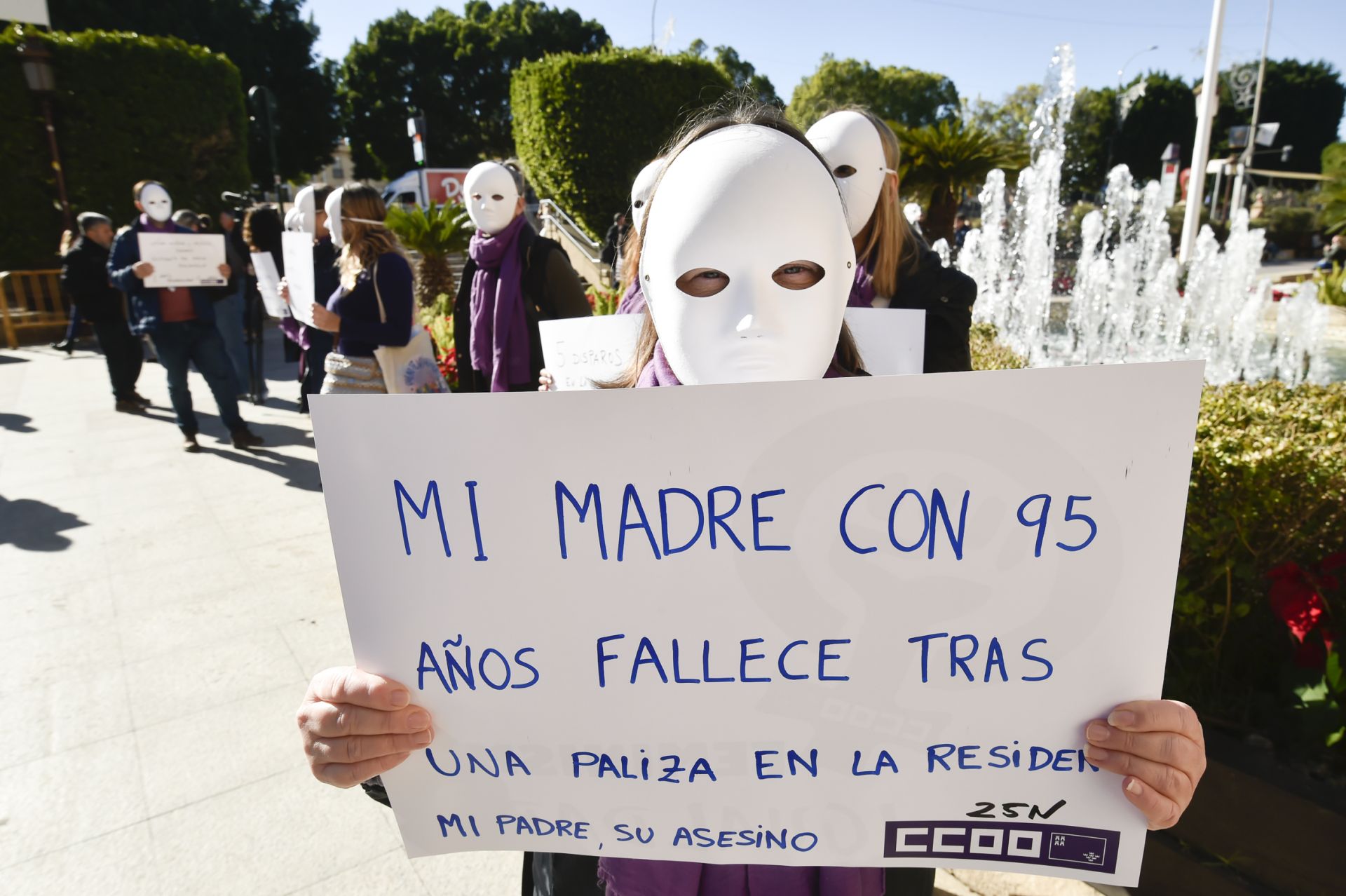 La actuación &#039;Porque el silencio también es violencia&#039;, en imágenes