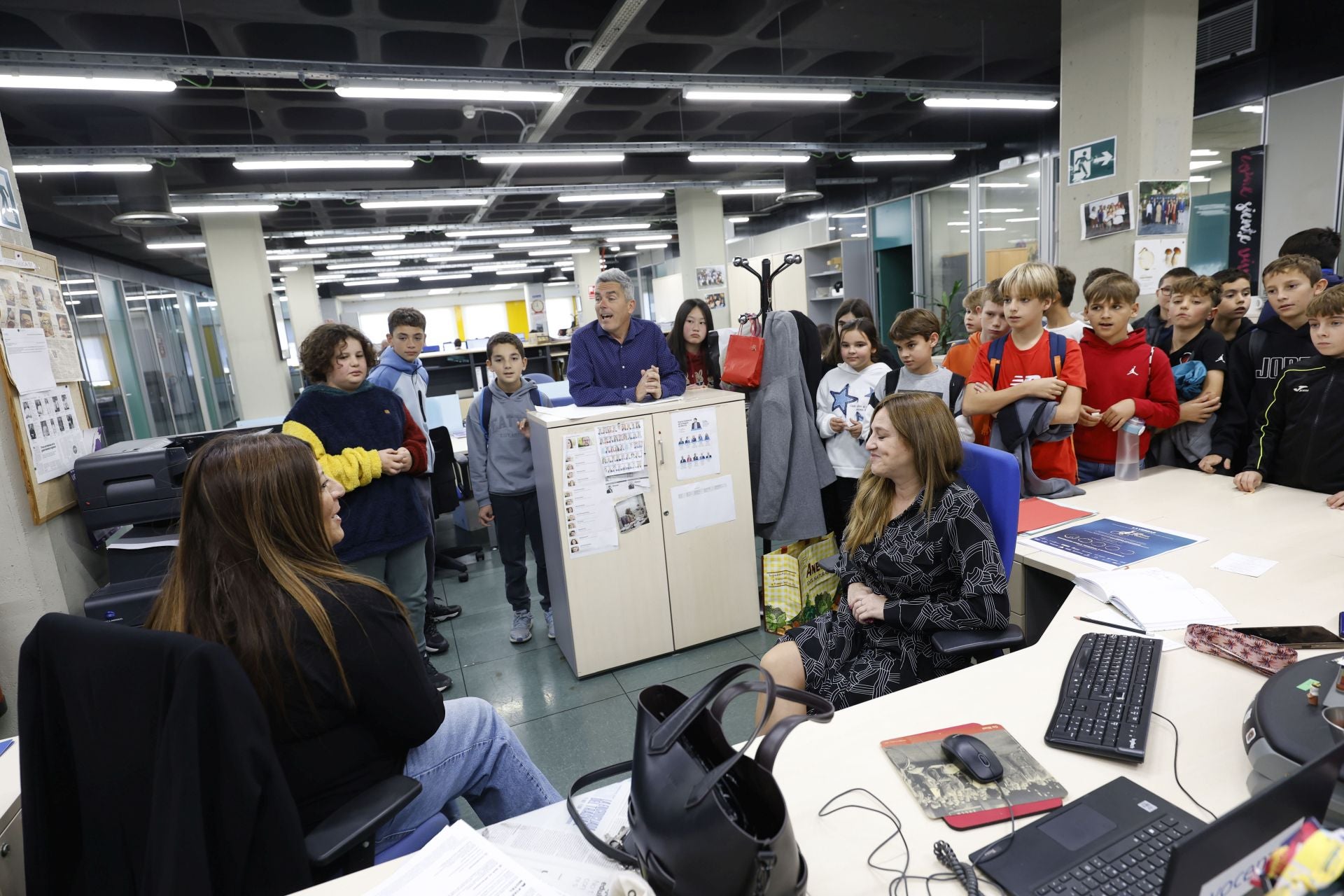 Los alumnos de del CEIP San Pablo de Murcia visitan LA VERDAD, en imágenes