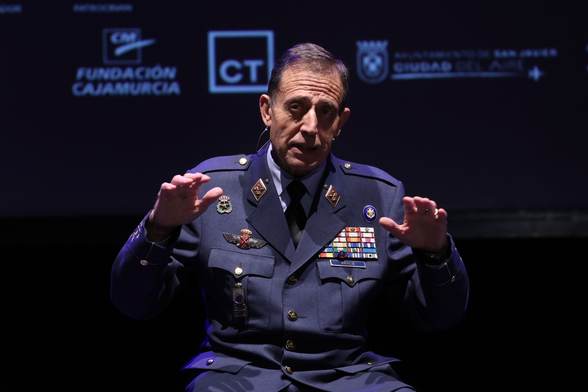 Las imágenes del Aula de Seguridad y Fuerzas Armadas de LA VERDAD celebrada en San Javier