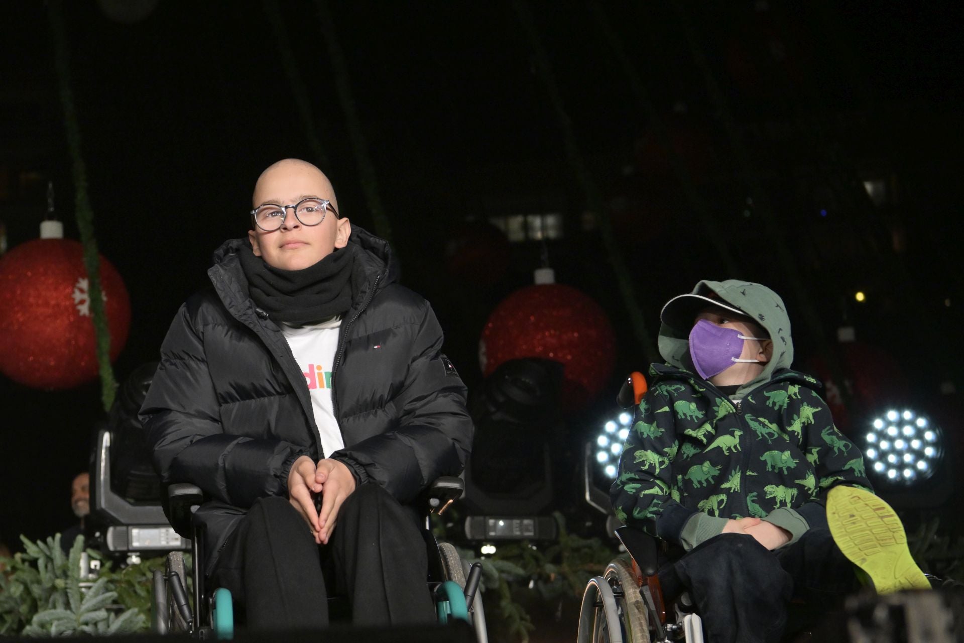 El encendido del árbol de Navidad de Murcia, en imágenes