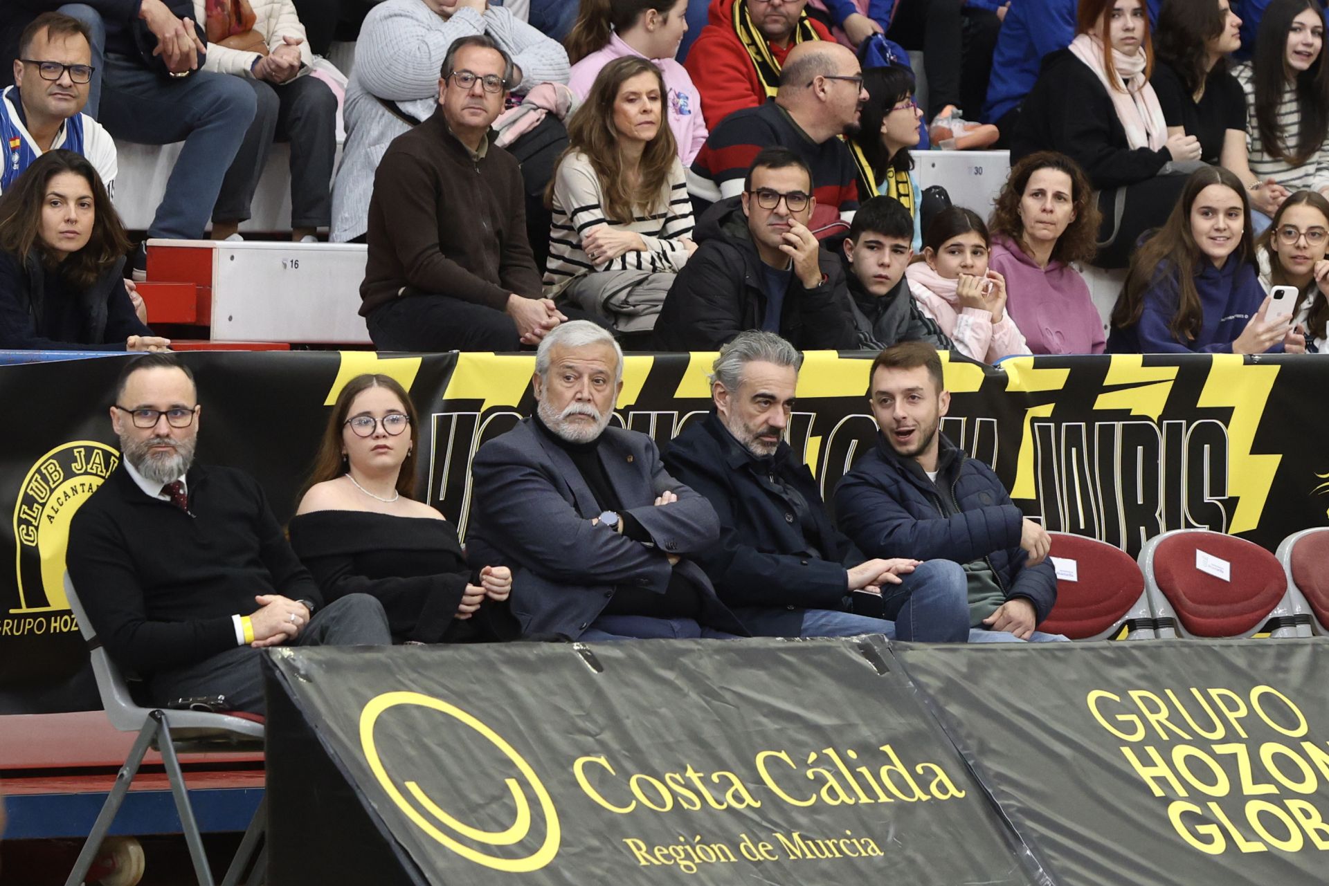 El partido entre el Hozono Jairis y el Perfumerías Avenida, en imágenes