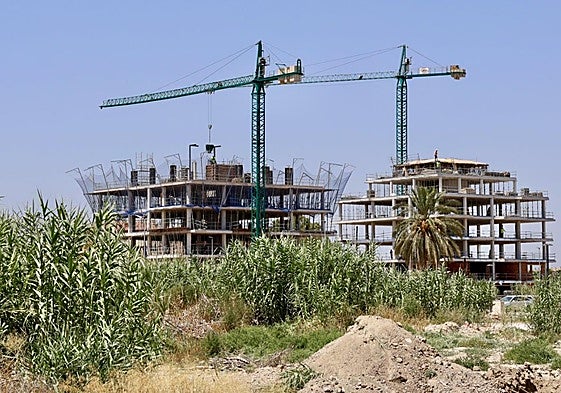 Construcción de dos bloques de viviendas en la zona de Zarandona.