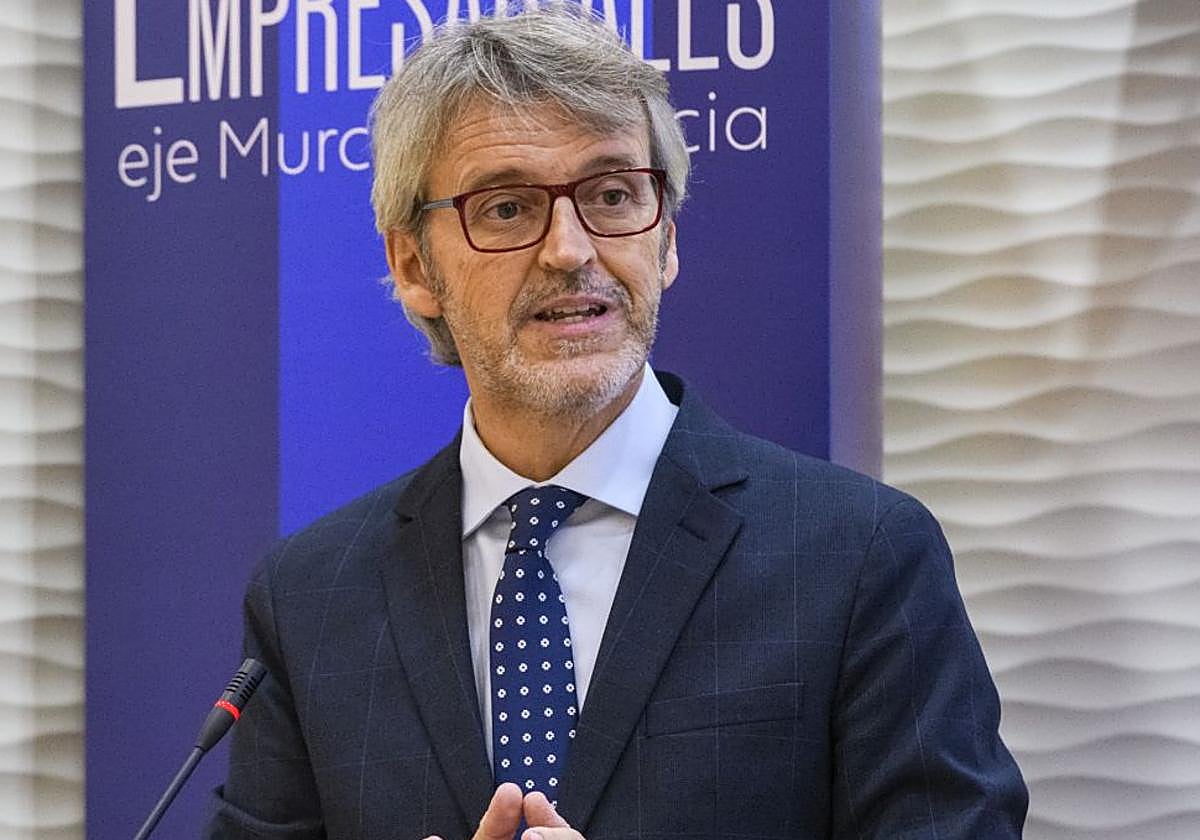 Luis Alberto Marín.