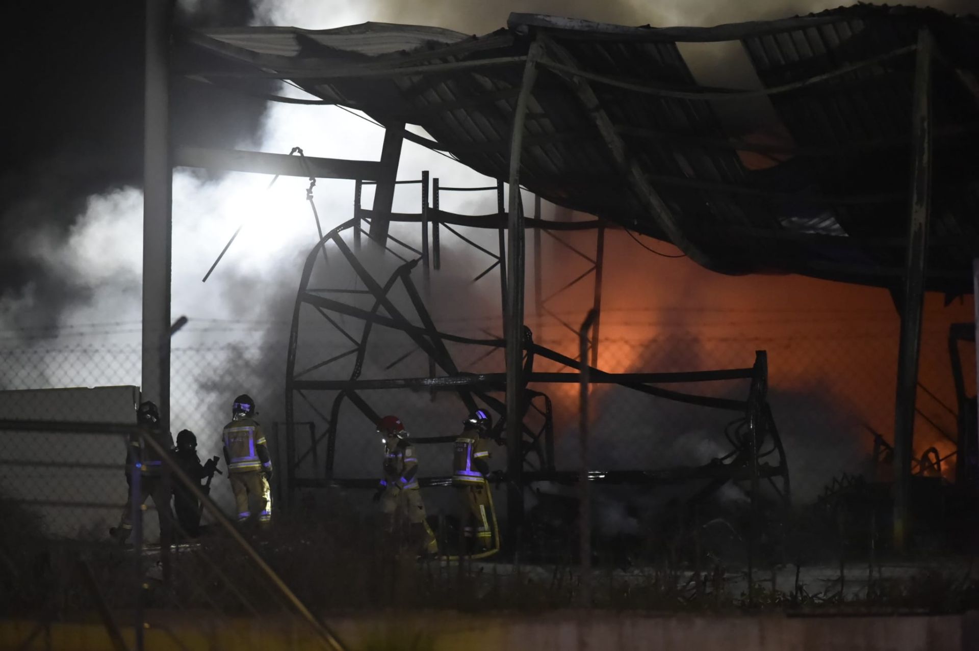 Las imágenes del incendio de Cobatillas