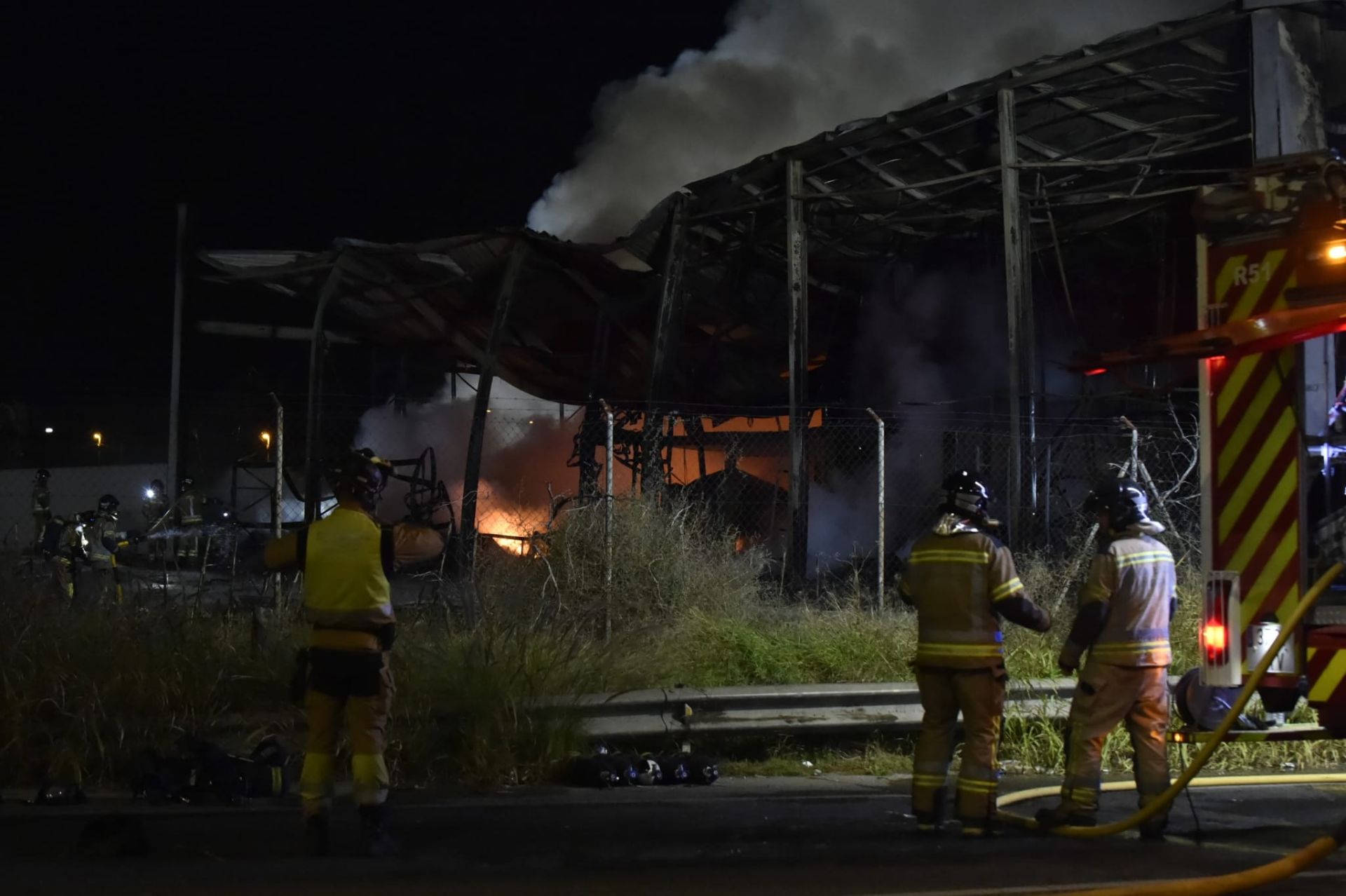 Las imágenes del incendio de Cobatillas