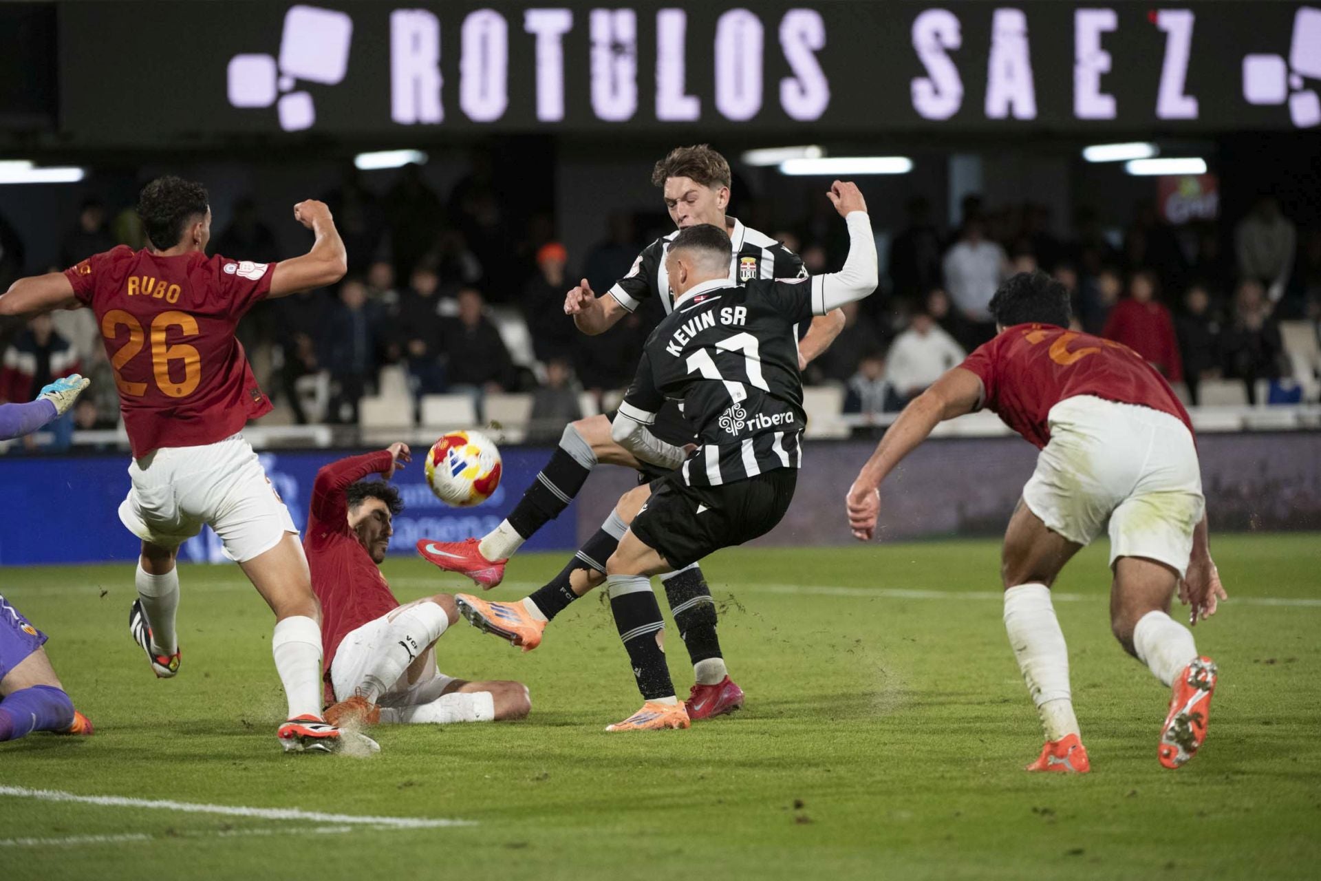 El FC Cartagena, eliminado de la Copa del Rey, en imágenes