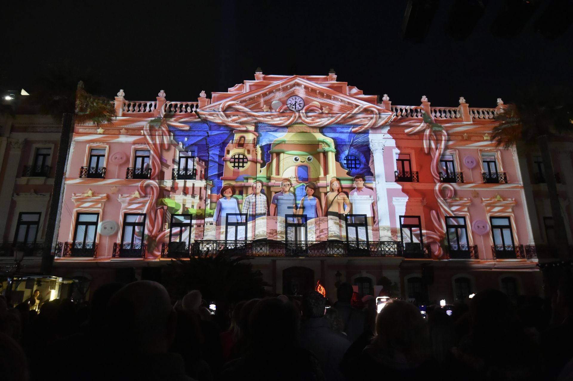 En imágenes, la Glorieta de Murcia estrena la Navidad