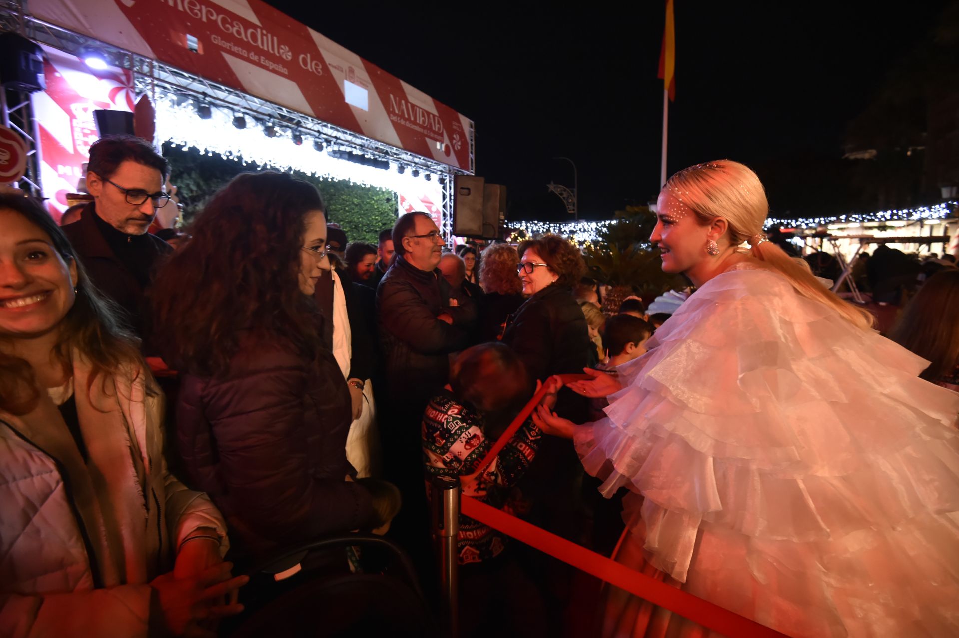 En imágenes, la Glorieta de Murcia estrena la Navidad