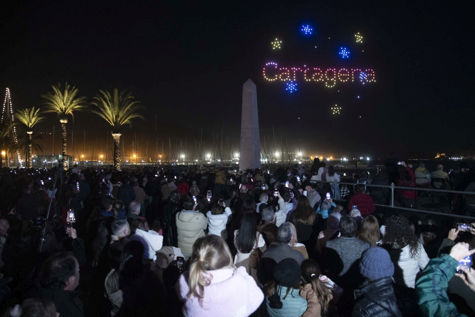 El encendido de las luces navideñas de Cartagena, en imágenes