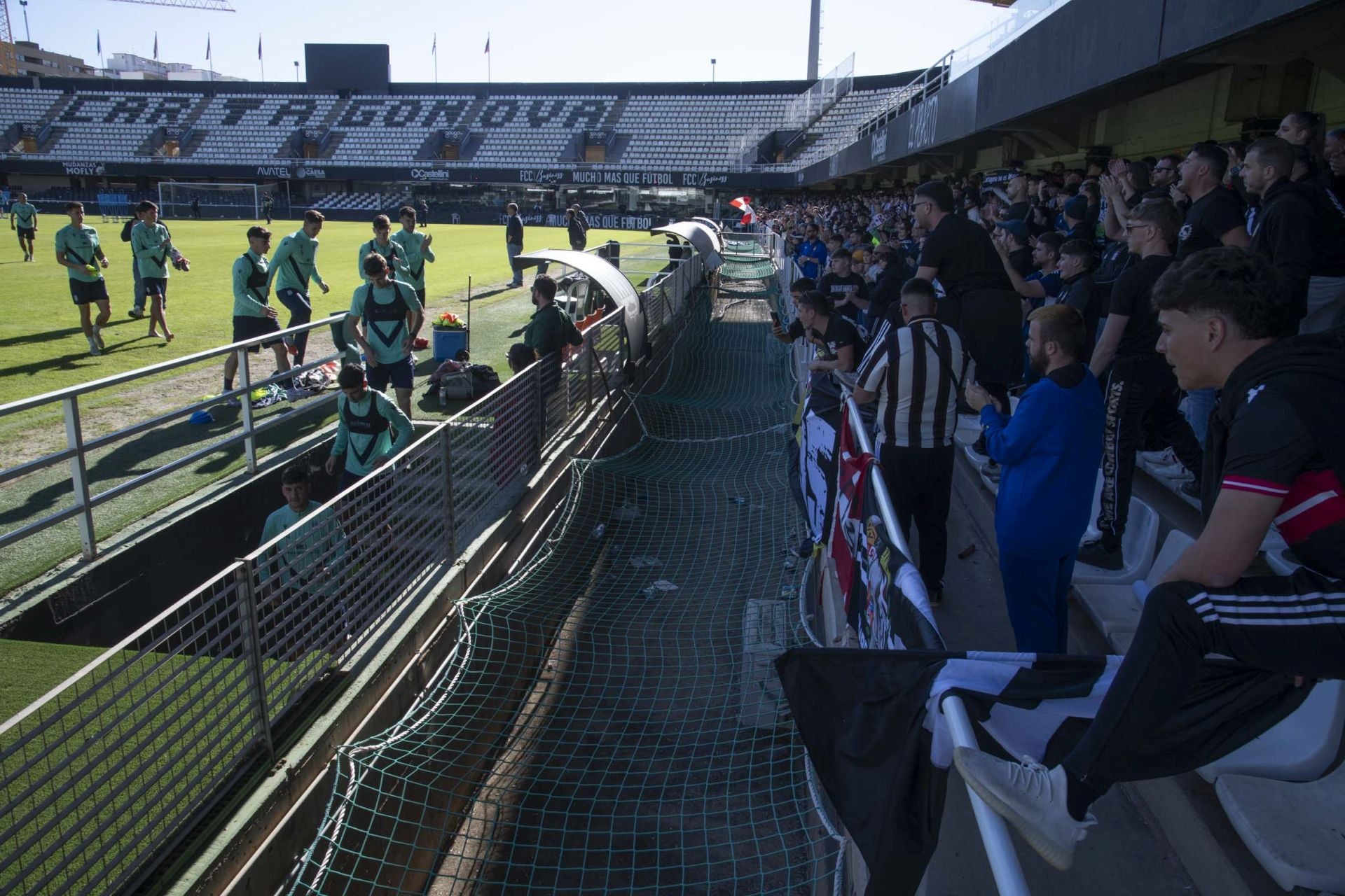 El último entrenamiento del Fútbol Club Cartagena antes del derbi contra el Real Murcia, en imágenes