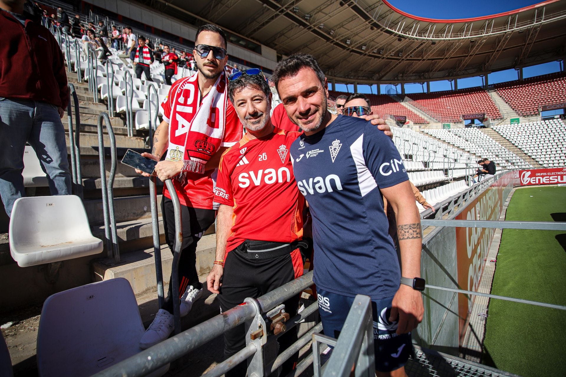 El último entrenamiento del Real Murcia antes del derbi contra el Fútbol Club Cartagena, en imágenes