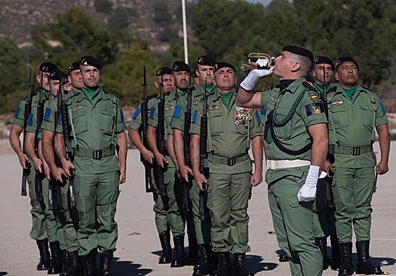 Los paracaidistas de Javalí Nuevo celebran la Inmaculada Concepción