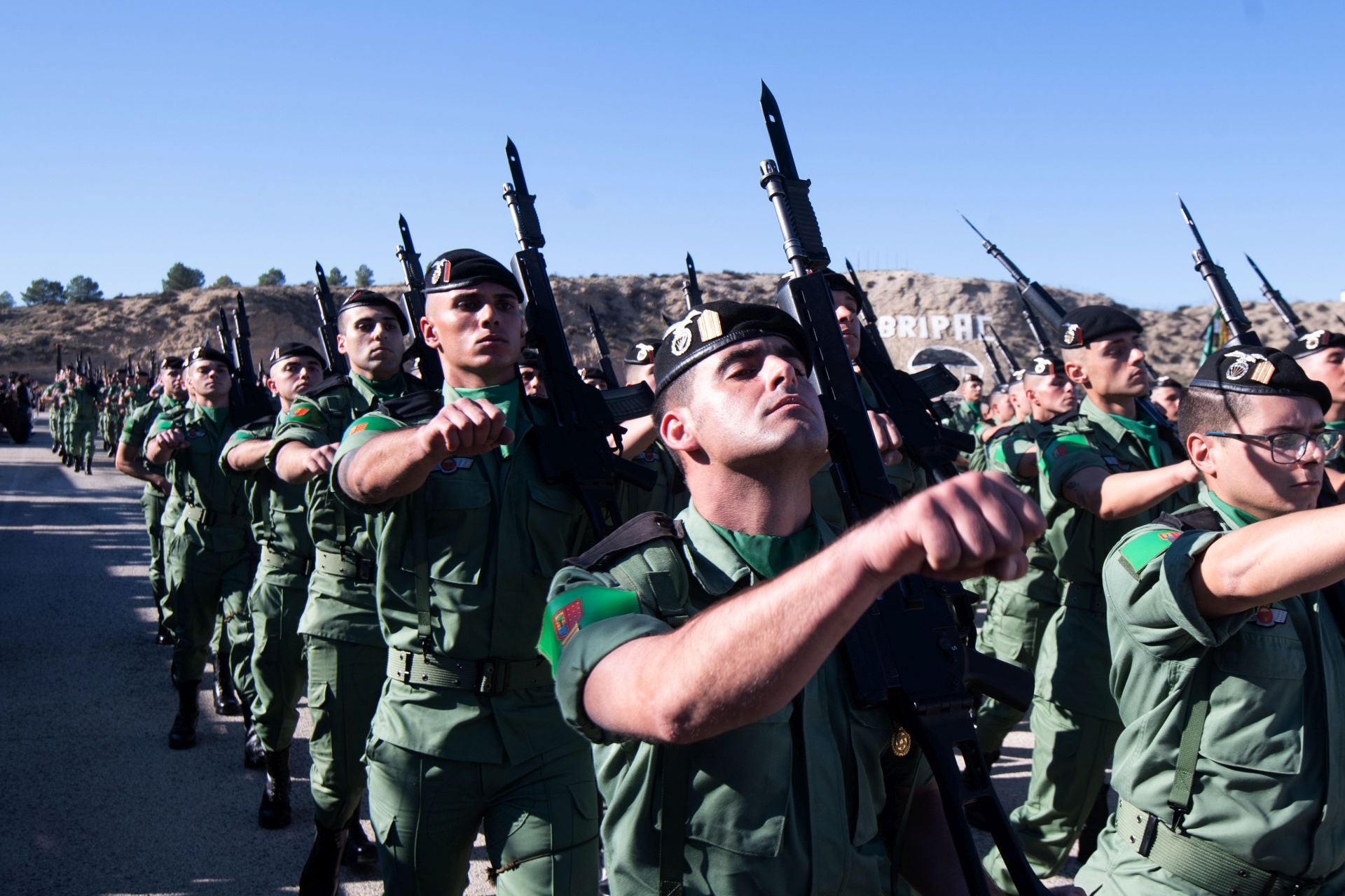 Los paracaidistas de Javalí Nuevo celebran la Inmaculada Concepción
