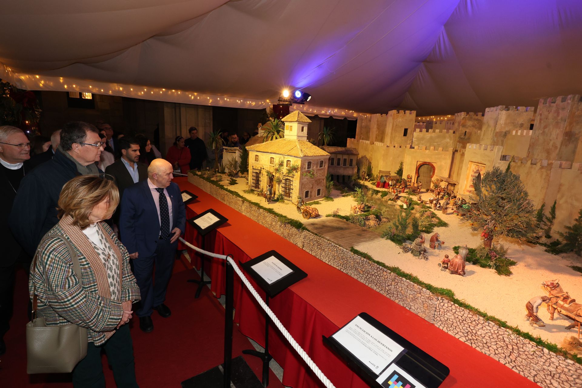 En imágenes, la inauguración del Belén de Murcia en el Palacio Episcopal