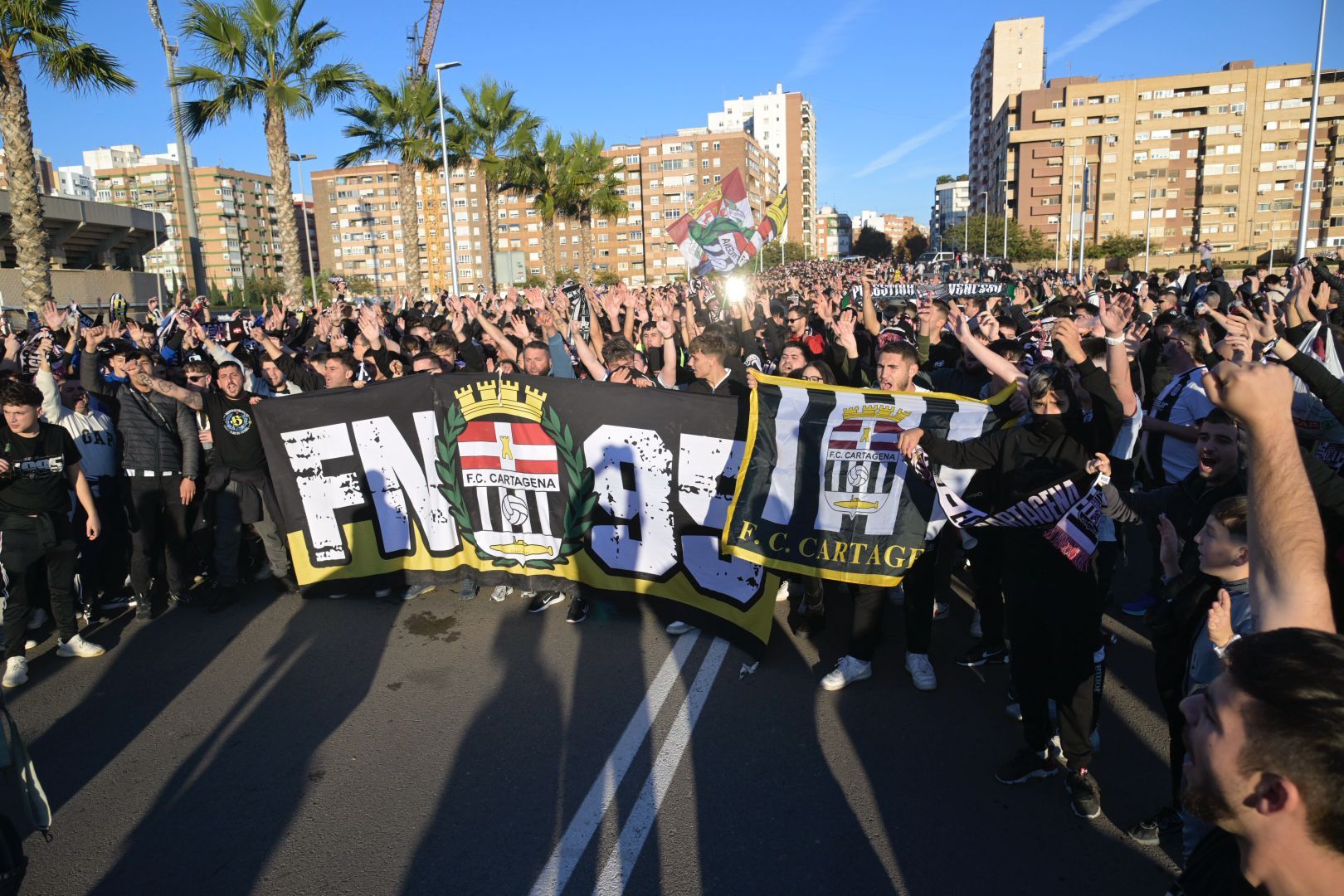 En imágenes, el ambiente en el entorno del Cartagonova