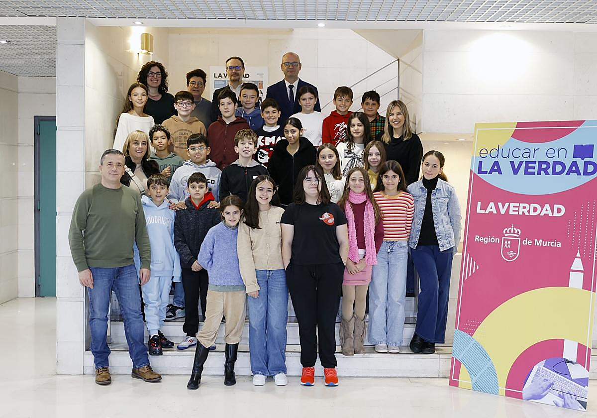 Visita del colegio Francisco Noguera Saura de San José de la Vega a LA VERDAD, en imágenes