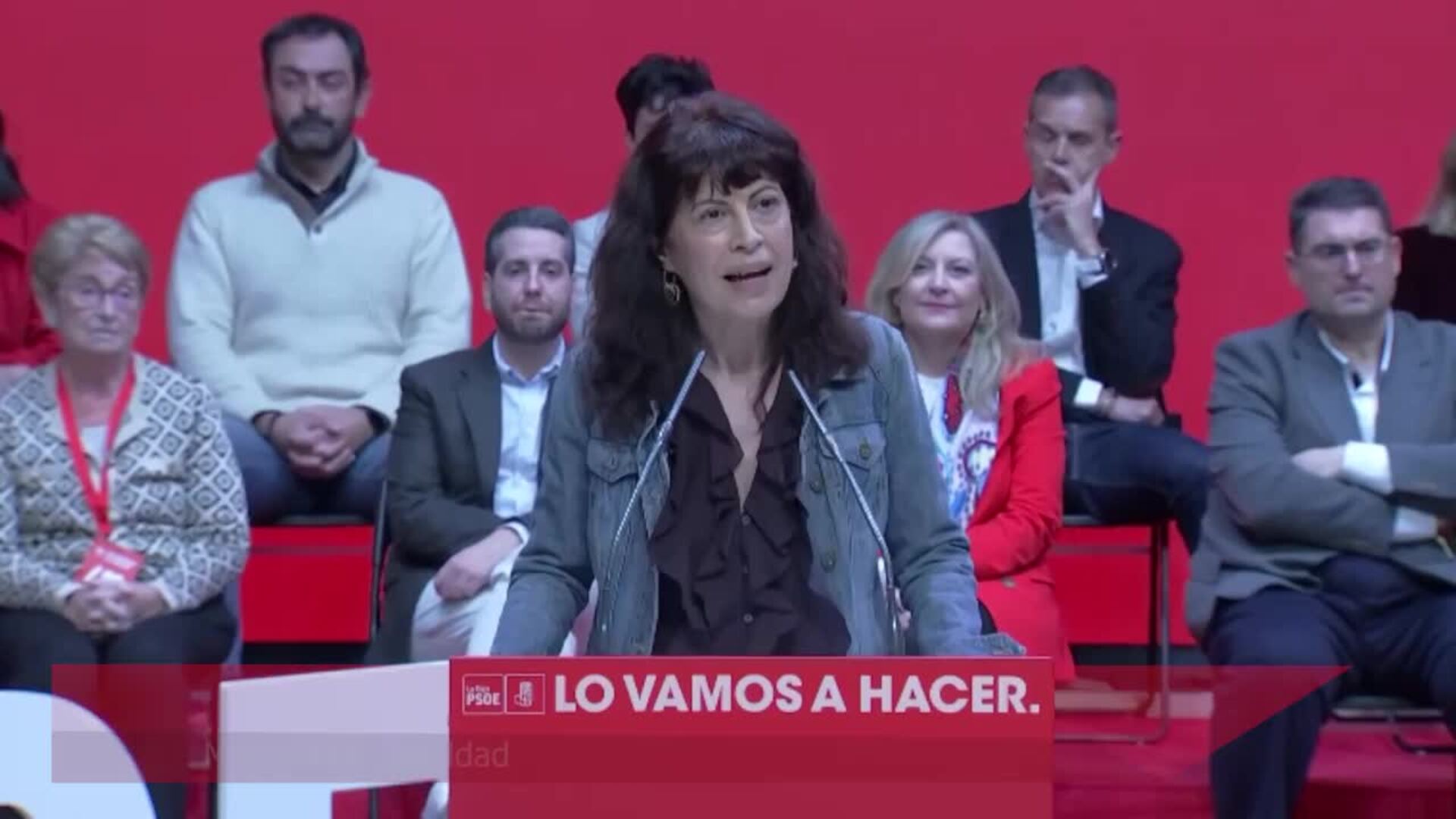 El PP se lanza a por el voto joven y PSOE afirma que Feijóo muestra "poca talla política"