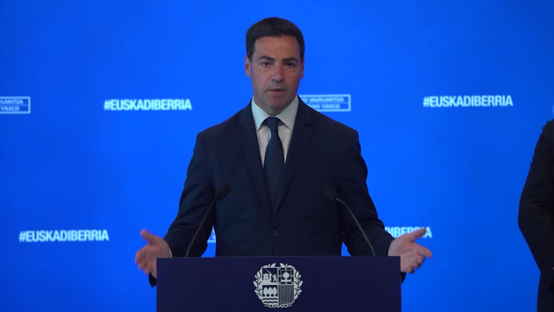 Pradales anuncia que Euskadi entra en "fase de desescalada" y rebaja la emergencia a nivel 1