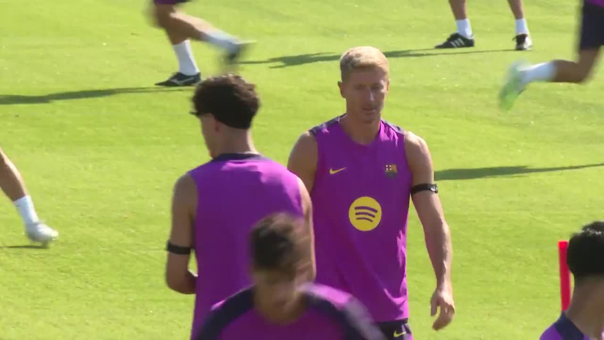 El Barça entrena en la Ciutat Esportiva