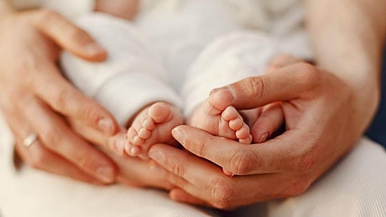 Ojós aprueba ayudas de hasta 2.000 euros por nacimiento o adopción para frenar la despoblación
