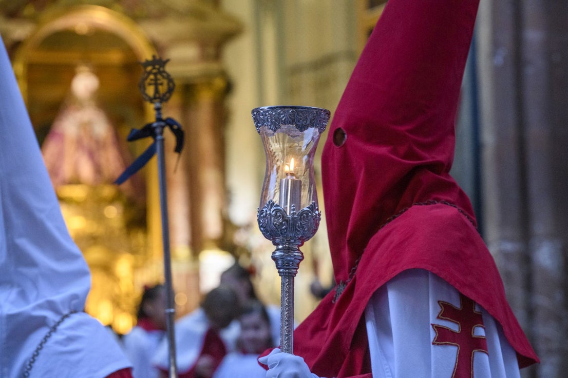 Las imágenes de la procesión del Cristo de la Salud del Martes Santo en ...