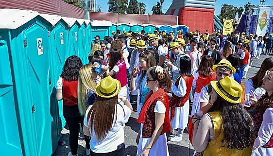 Instalarán más de 600 aseos portátiles y urinarios para evitar que las calles «den vergüenza» durante las Fiestas de Primavera de Murcia