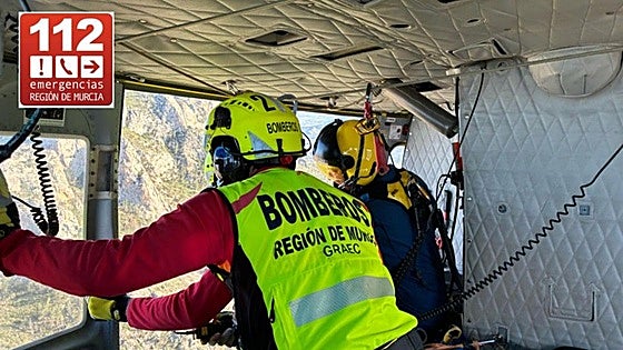 Rescatan en Fortuna a una escaladora que se había quedado atrapada en su cuerda