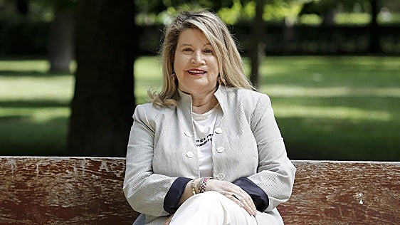 Mercedes Monmany: «Estas mujeres se olvidaron de su propia suerte para luchar contra Hitler, y se convirtieron en conciencia de la humanidad»