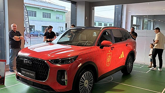 EBRO Tai Motor une fútbol y movilidad con el s900 PHEV