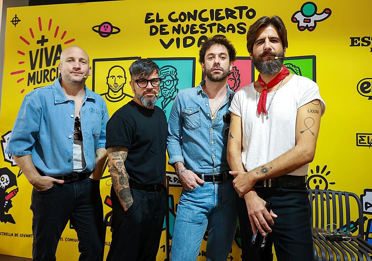 Los miembros de Viva Suecia, en la presentación del concierto.