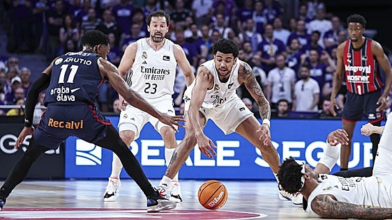 Izan Almansa abandona el Real Madrid por la liga universitaria estadounidense
