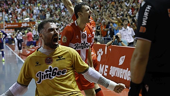 El Jimbee celebra el regreso de Chemi ante el Zaragoza