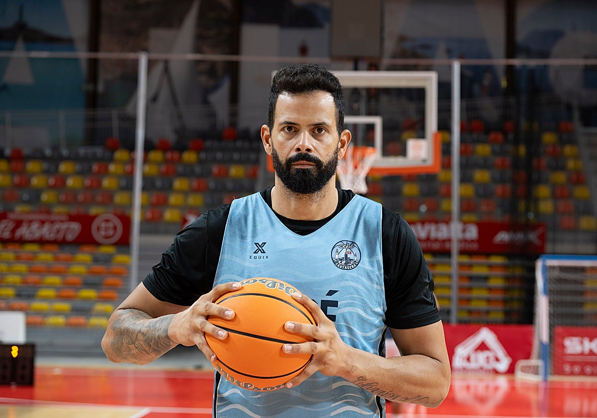 Vitor Faverani, antes de un entrenamiento en el Palacio.