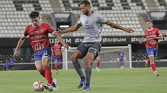 Marcelo entrena para volver con el Cartagena en el derbi contra el Águilas