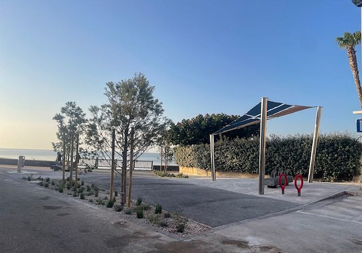 Dispositivos de sombra en La Manga del Mar Menor