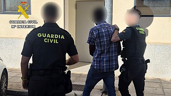 Detenido en Archena por dos robos con violencia tras amenazar a sus víctimas con un cuchillo