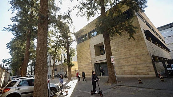 Investigan las causas de la muerte de un hombre en la Ronda Norte de Yecla