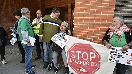 La orden de desahucio de una familia muestra la falta de viviendas de realojo en Alcantarilla